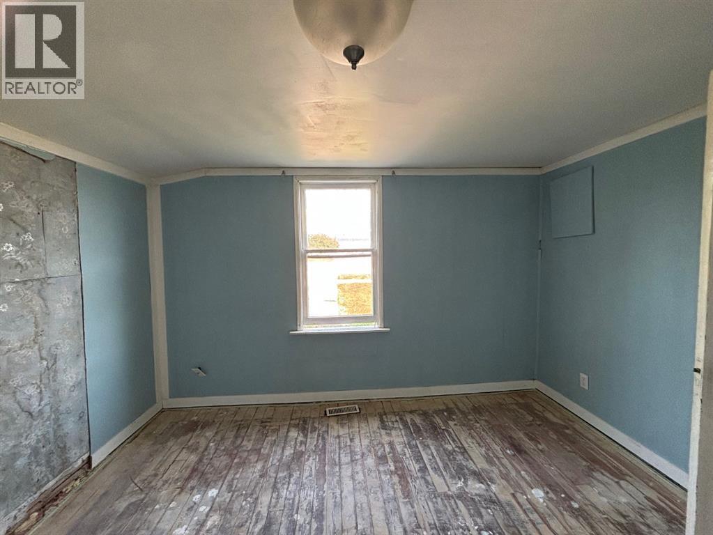 256 N 1 Street W - 19
