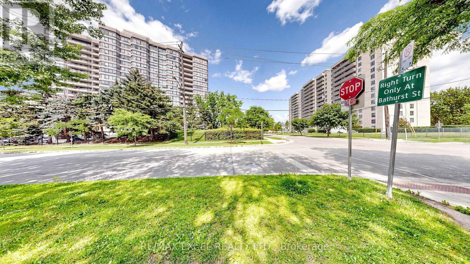 Photo of 1101 Steeles Avenue