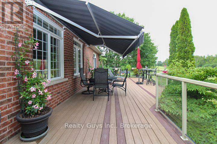 16 CRESCENT MOON LANE - Image 29