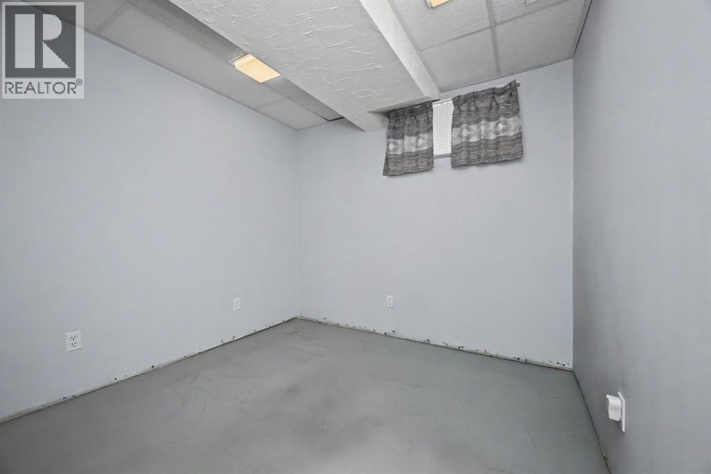 7325 97A Street - Photo 25