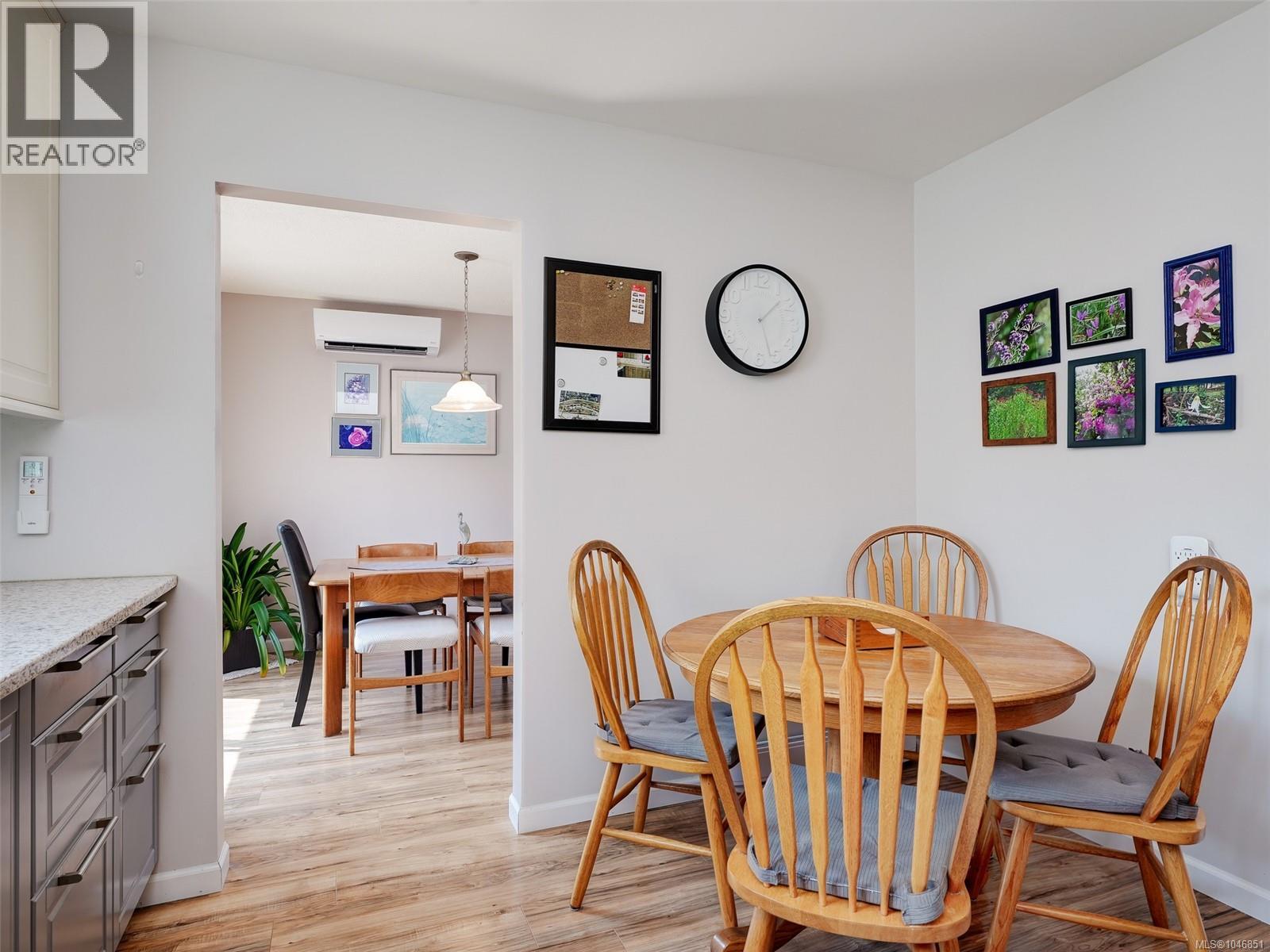 3960 Arlene Pl - 11