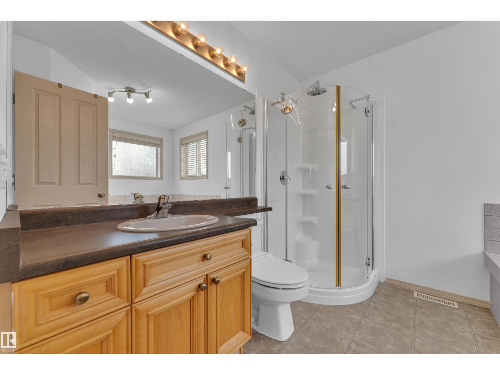 14031 136 ST NW - Image 32