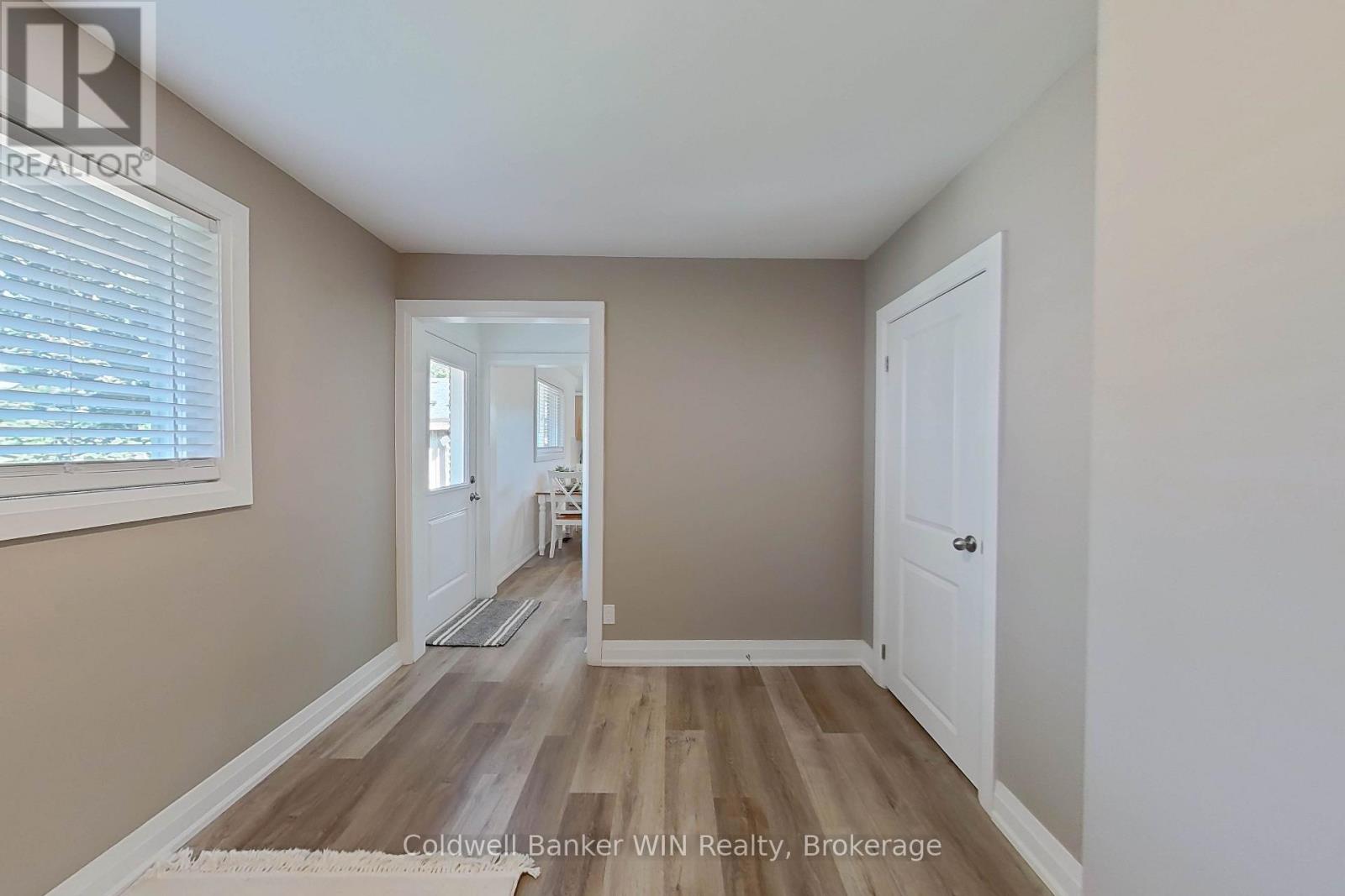 278 QUEEN STREET S - Image 22