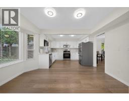 8580 Dakota Place, Richmond, BC V7C4Y6 Photo 10