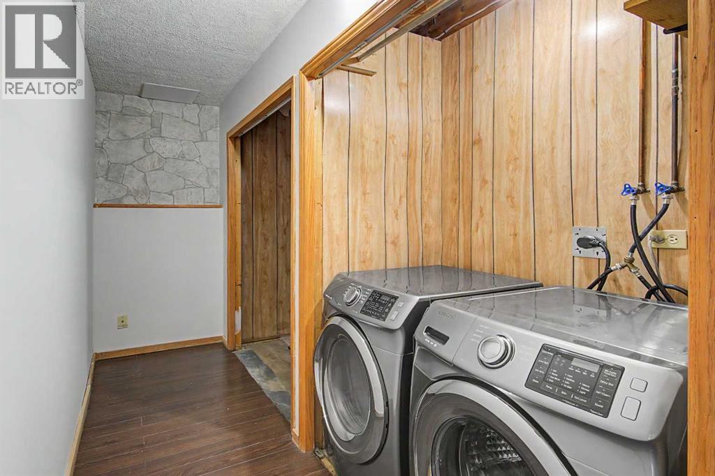 115 Mckenna Crescent SE - 27