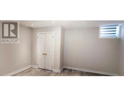 Bsmt B - 22 Cloverridge Avenue, East Gwillimbury, ON L9N0V3 Photo 11
