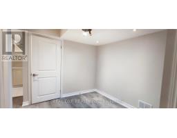 Bsmt B - 22 Cloverridge Avenue, East Gwillimbury, ON L9N0V3 Photo 9