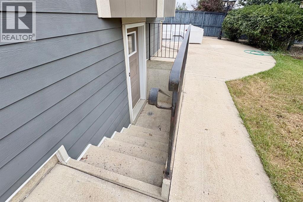 230 Mt Lorette Place Southeast - Photo 34