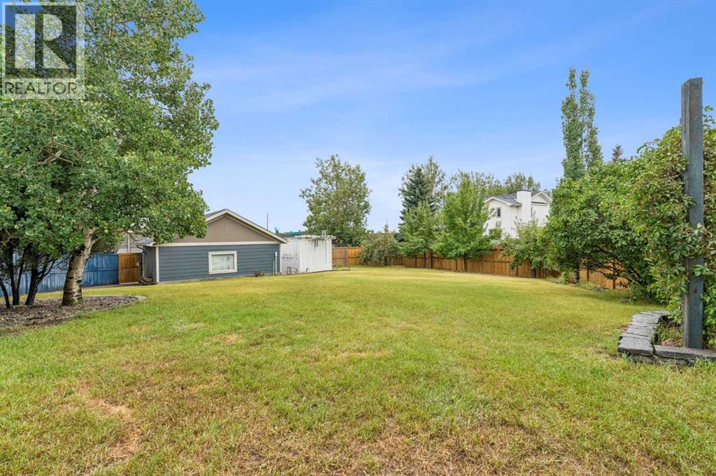 230 Mt Lorette Place Southeast - Photo 36