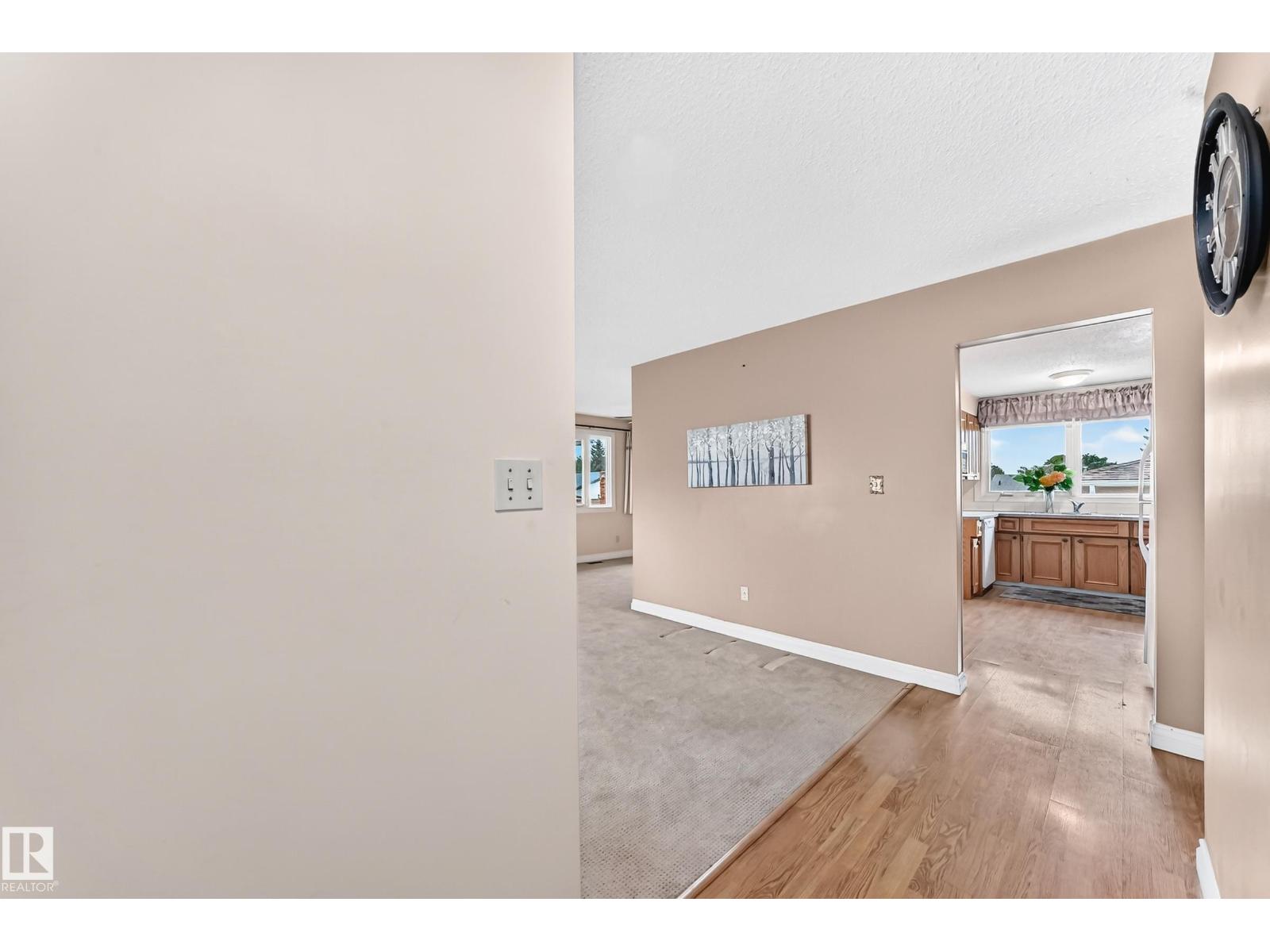 15020 88 ST NW - 9