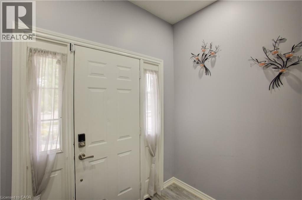 553 WATERTON Drive - Image 6