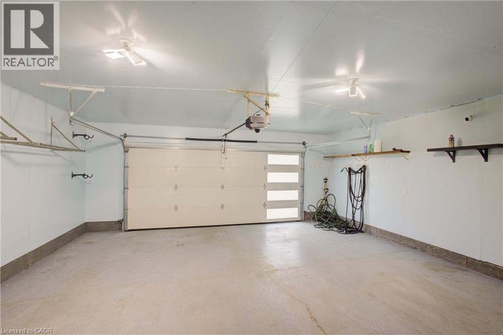 553 WATERTON Drive - Image 32