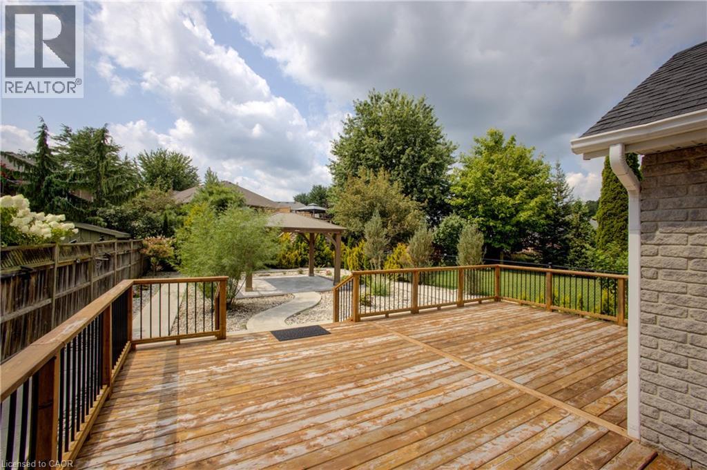 553 WATERTON Drive - Image 39