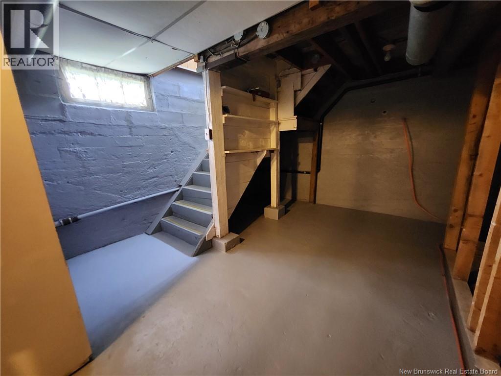 56 Airport Street - Image 24