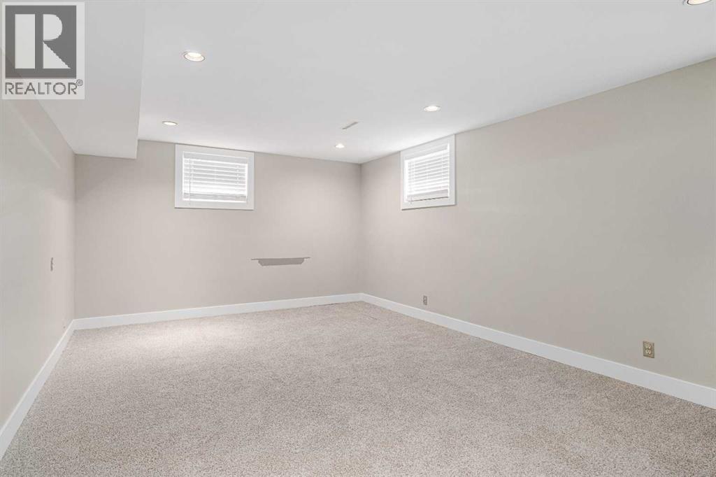 119 Coleridge Road Northwest - Photo 19
