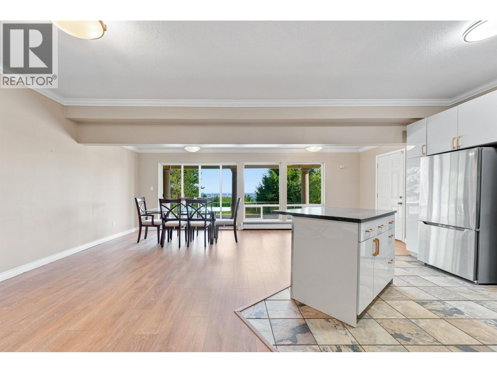 Lower 2426 WESTHILL COURT, West Vancouver