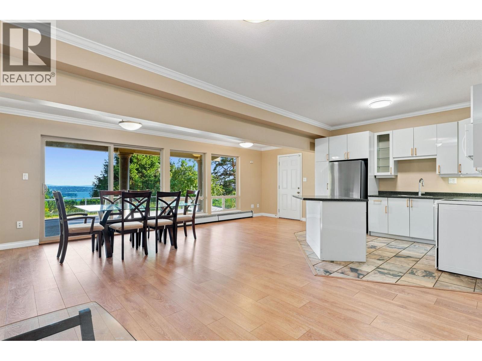 Lower 2426 WESTHILL COURT, West Vancouver