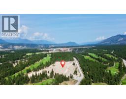 775 Copper Ridge Lane, Windermere, BC V0A1K3 Photo 10