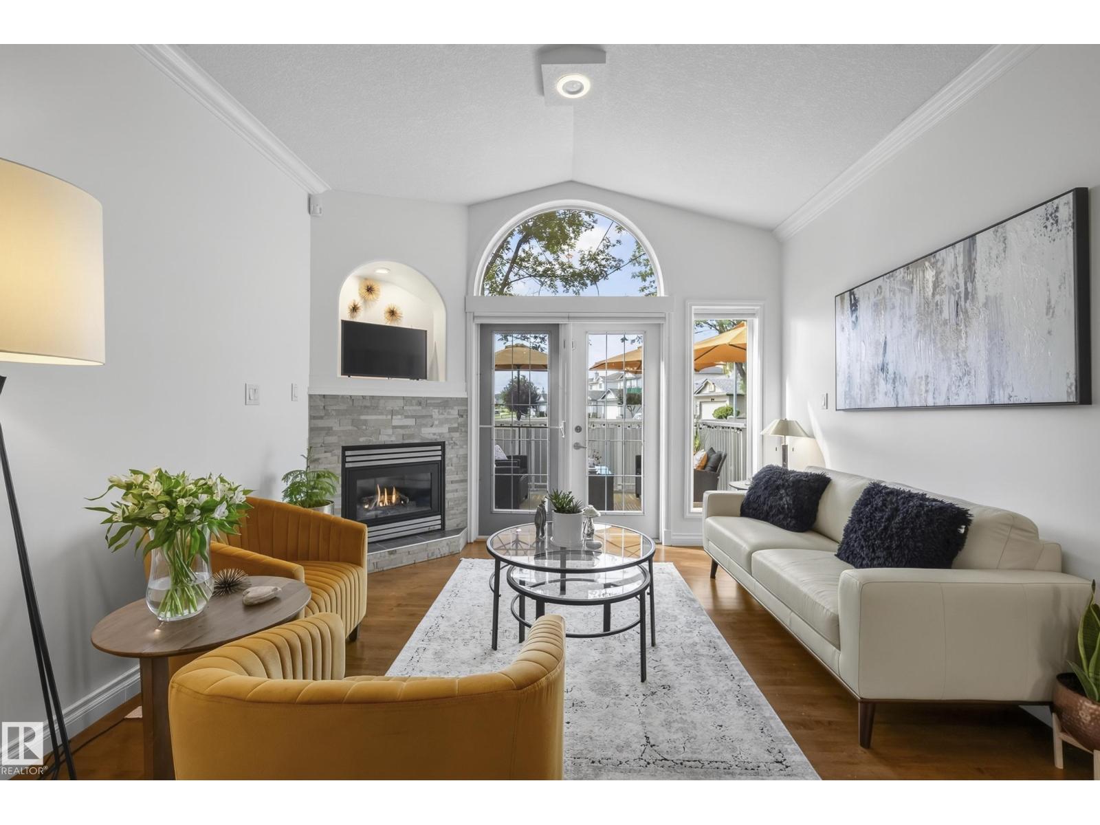 #33 13808 155 AV NW - 31