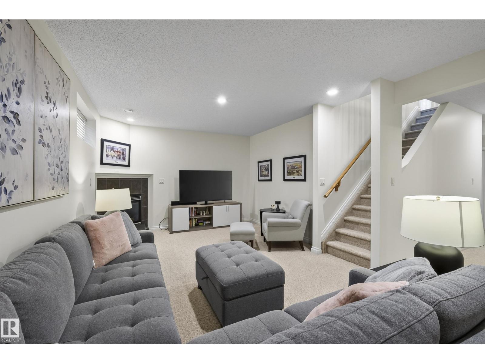 #33 13808 155 AV NW - Image 50