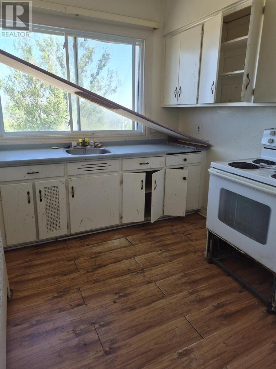 9-102 Hutchison AVE - 7
