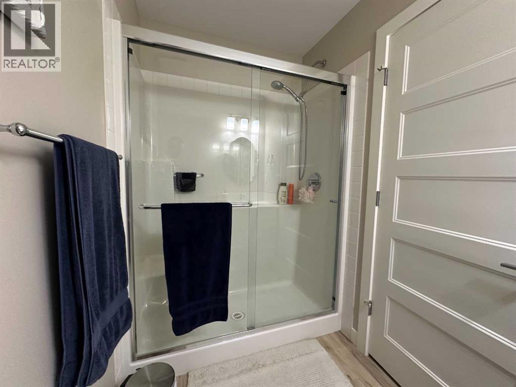 95 Golden Crescent - Image 18