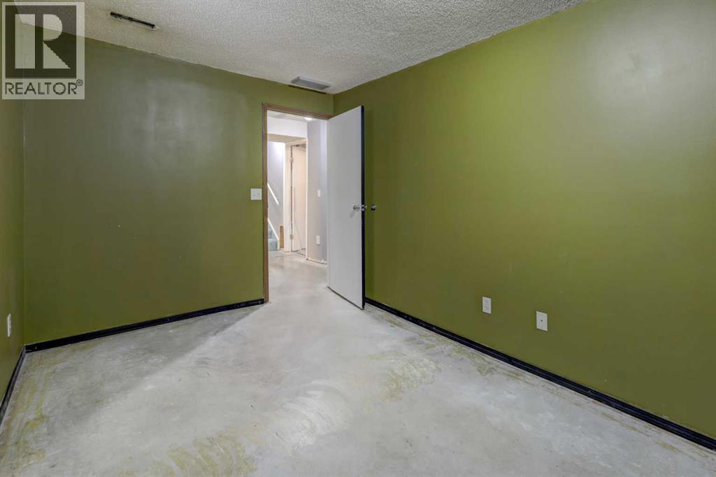 16 Martingrove Mews Northeast - Photo 23