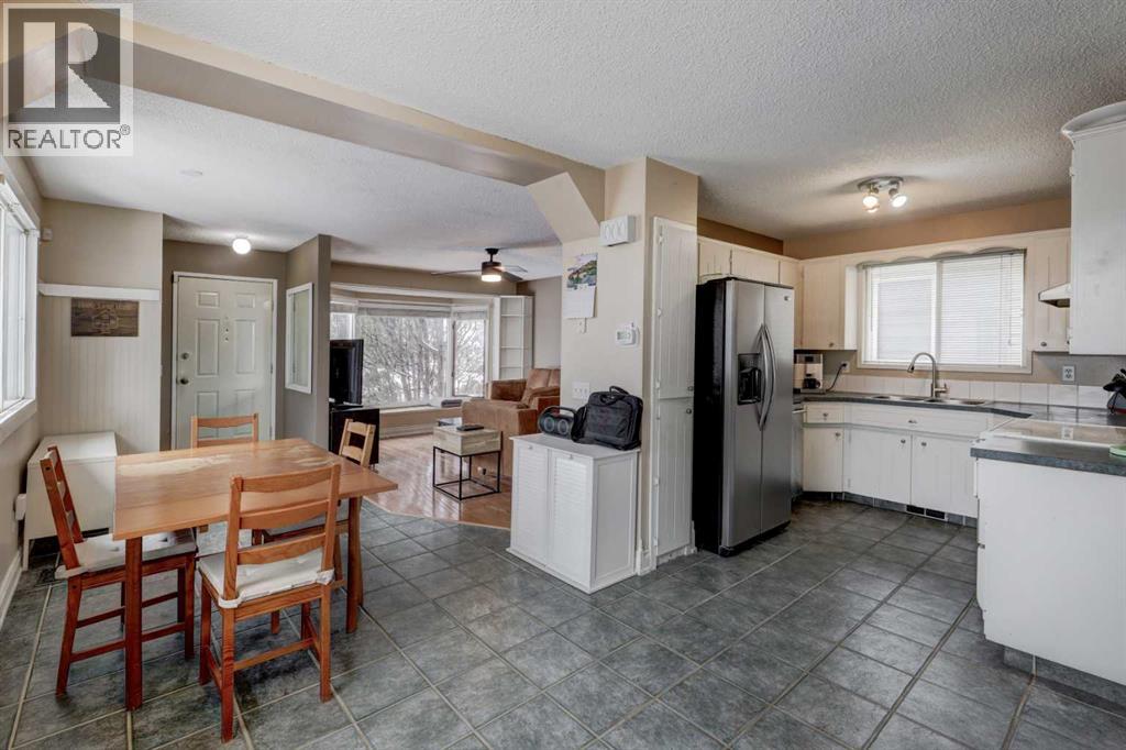 16 Martingrove Mews Northeast - Photo 8