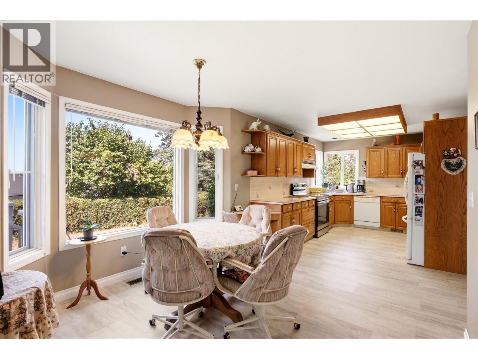 411 Curlew Drive - Image 14