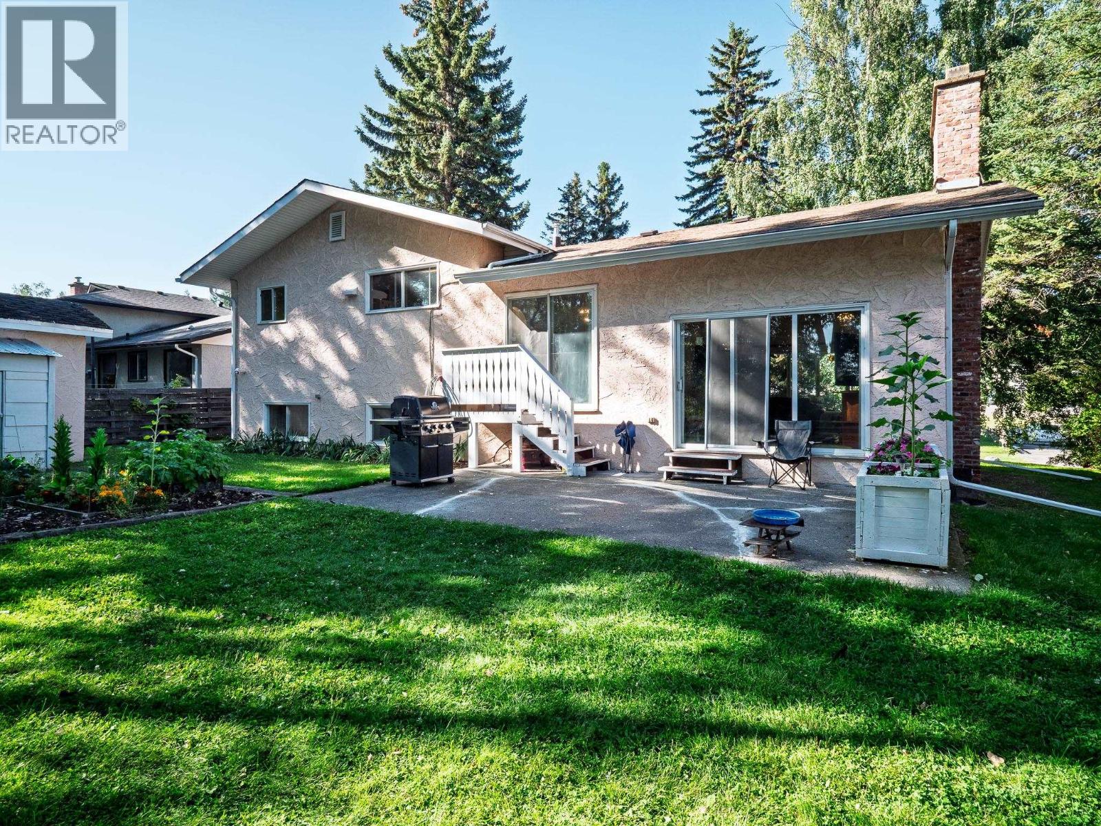 1736 PEARSON AVENUE - 25