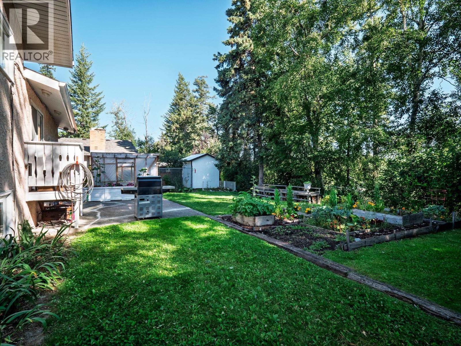 Photo 29 of 34 — 1736 PEARSON AVENUE · Prince George, BC