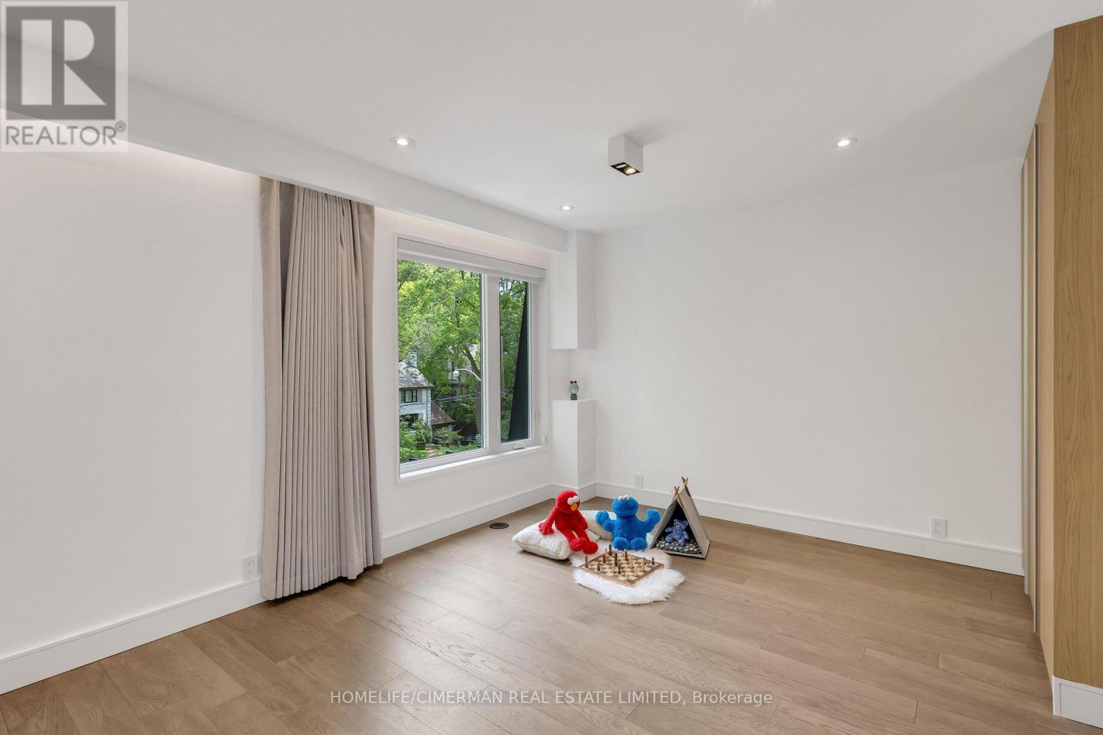 124 LYNDHURST AVENUE - Image 27