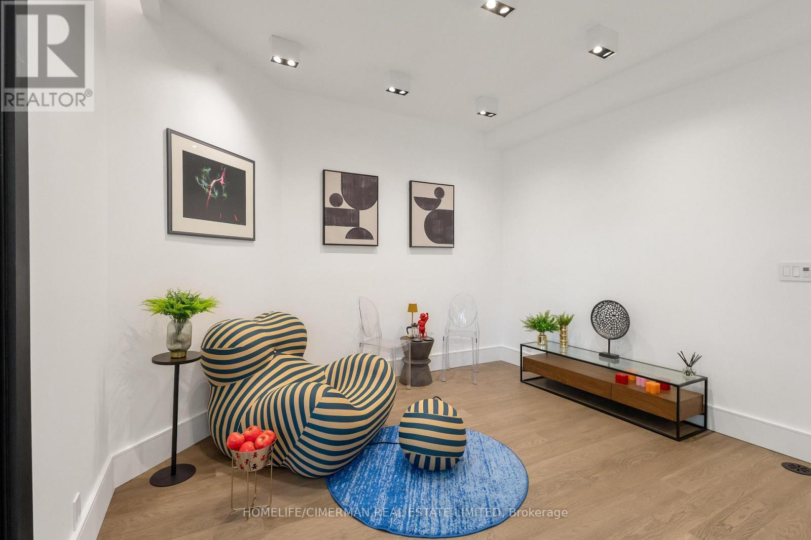 124 LYNDHURST AVENUE - Image 41