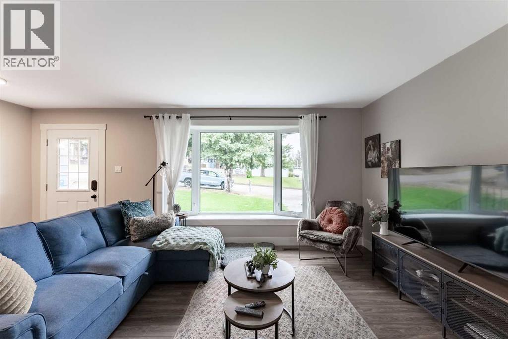 2802 77 Street - Image 4