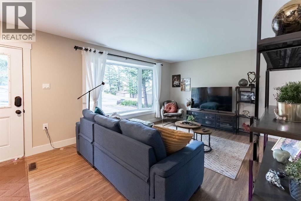 2802 77 Street - Image 5
