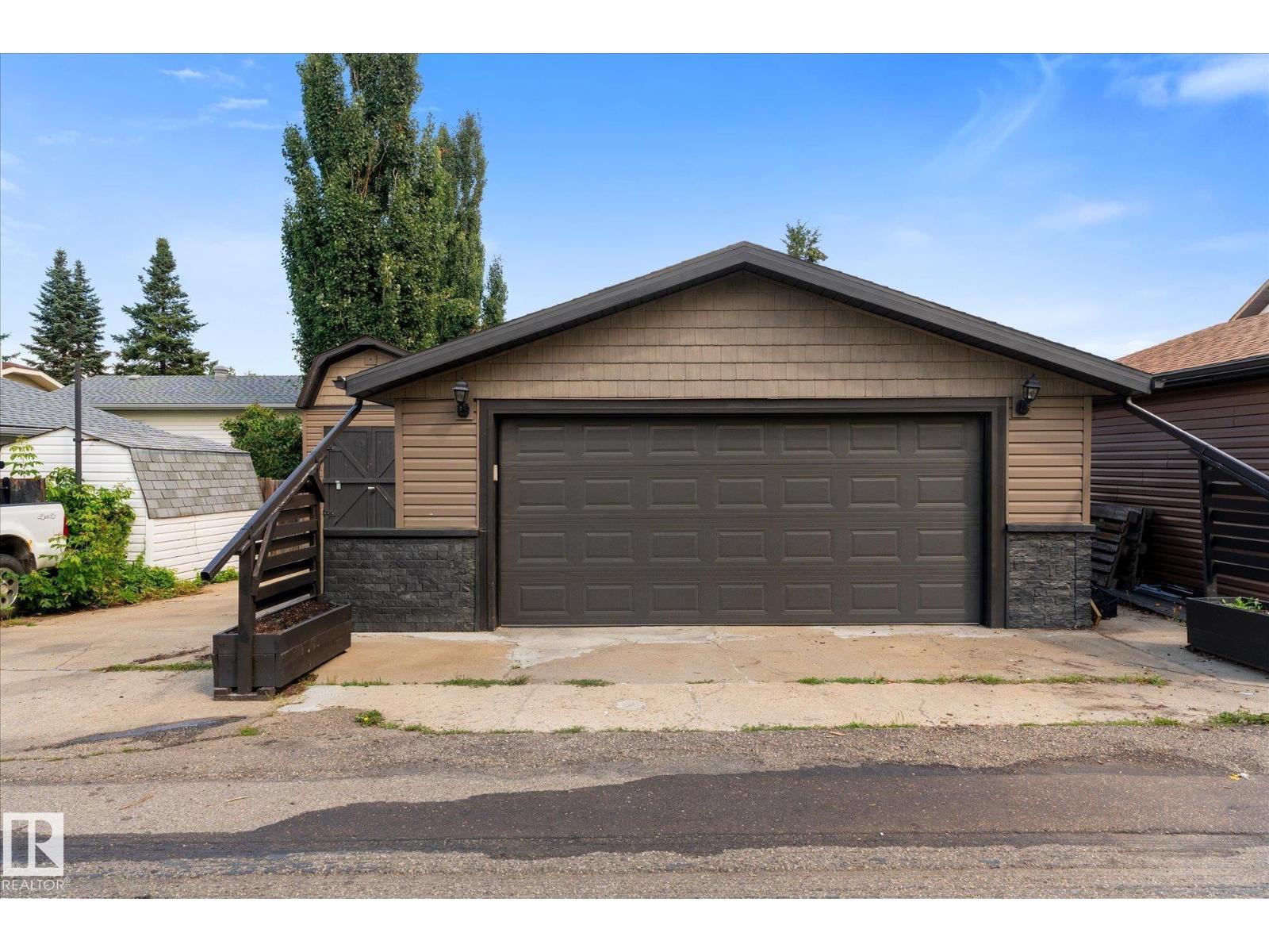 37 MATHIAS AV - Image 51