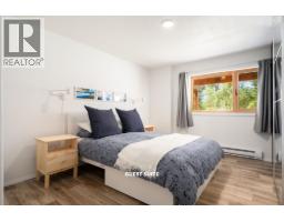 1569 Whitesails Drive, Bowen Island, BC V0N1G2 Photo 33