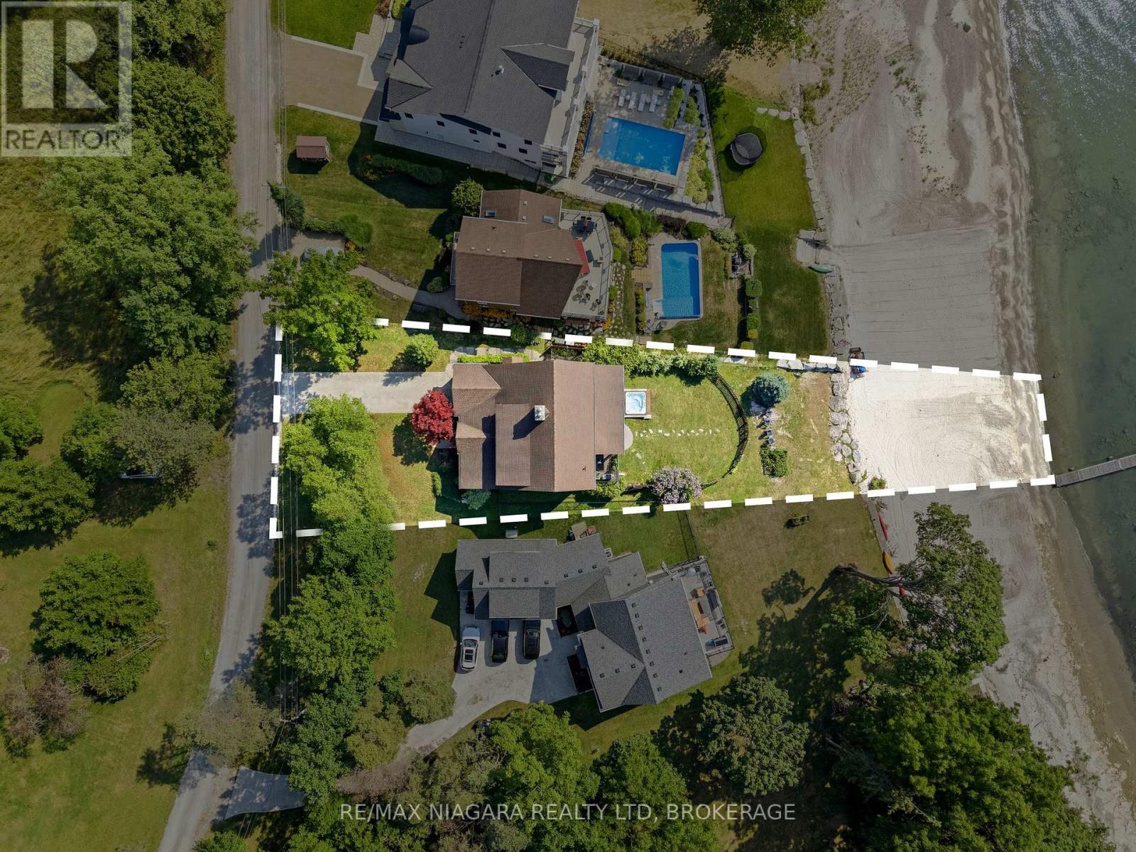 3585 YACHT HARBOUR ROAD - Image 15