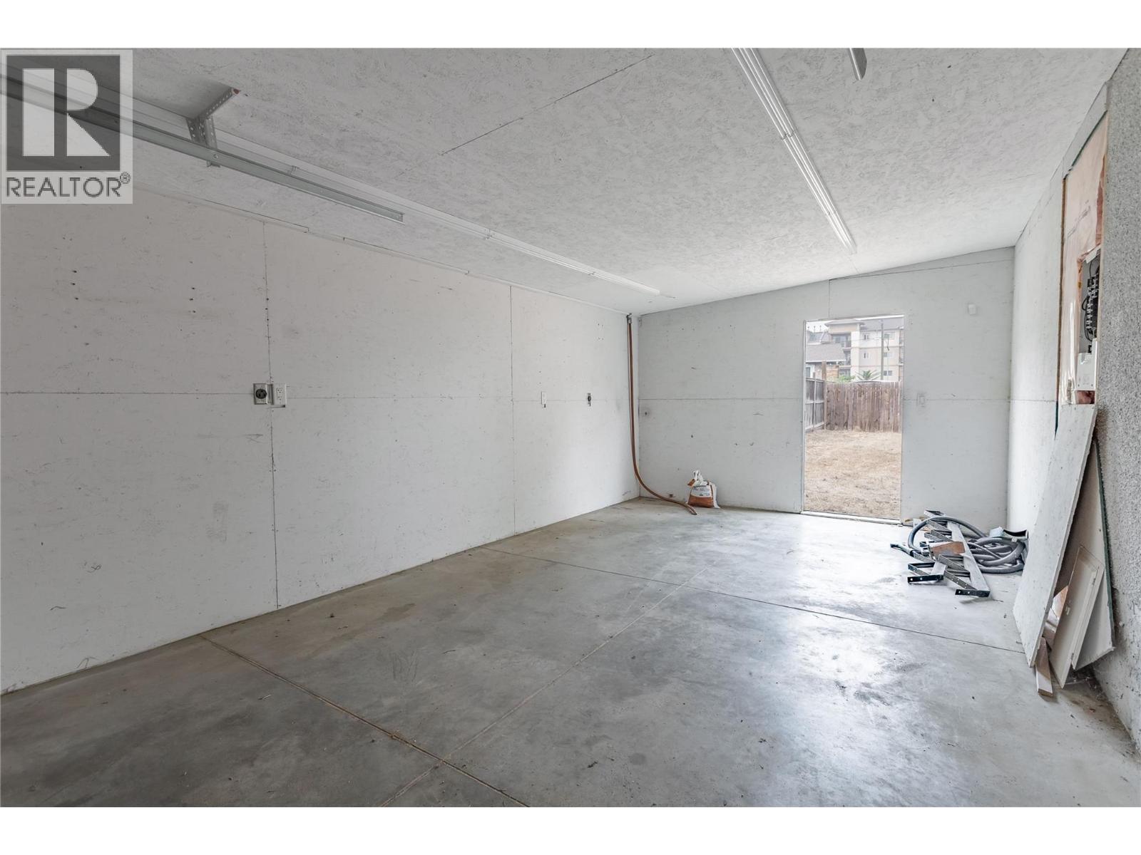 240 Petch Road - Image 44