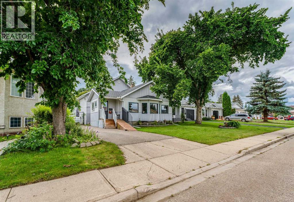 4729 49A Avenue - 2