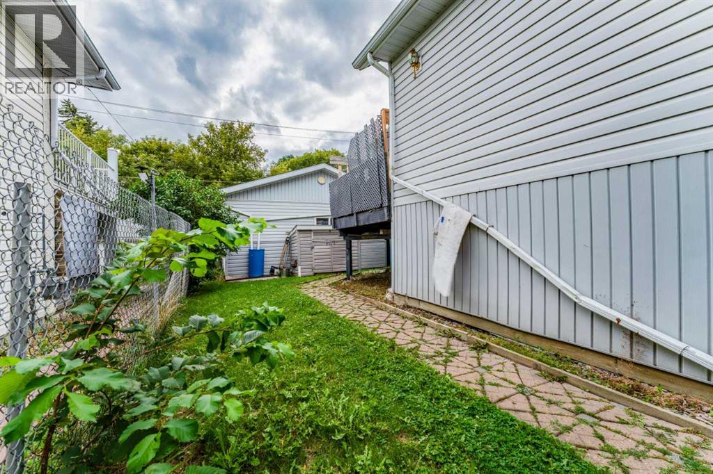 4729 49A Avenue - Image 22