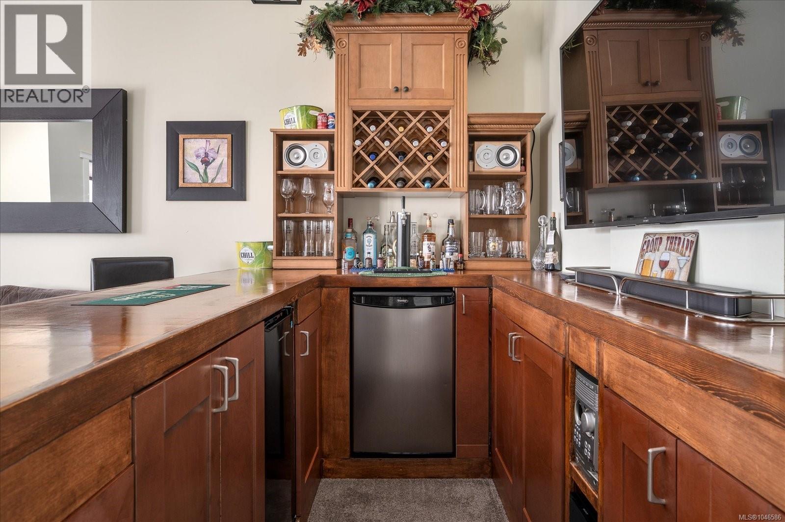 909 Hanington Rd - 34