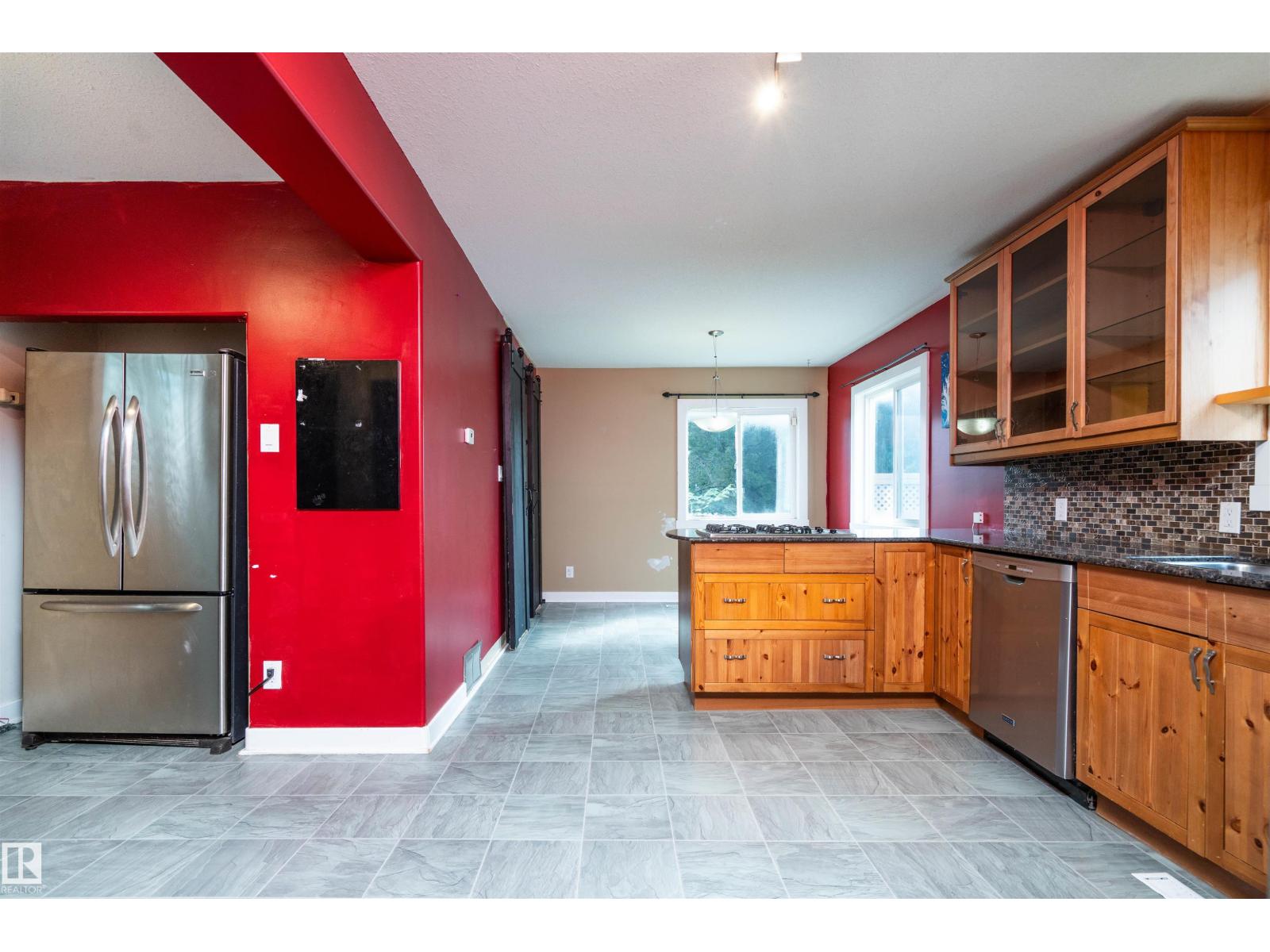 10330 76 ST NW - Image 10