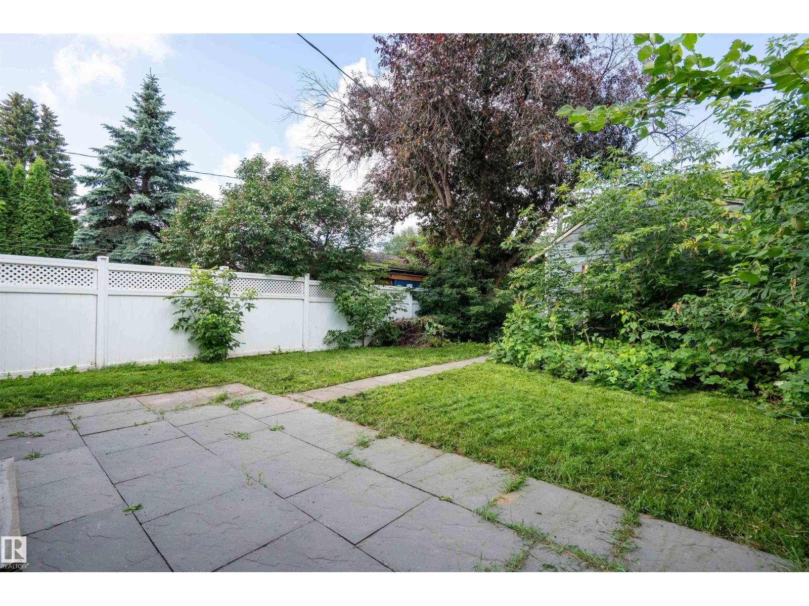 10330 76 ST NW - 24