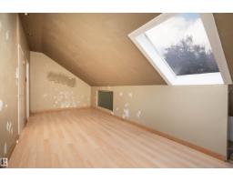 10330 76 St Nw, Edmonton, AB T6A3A7 Photo 17