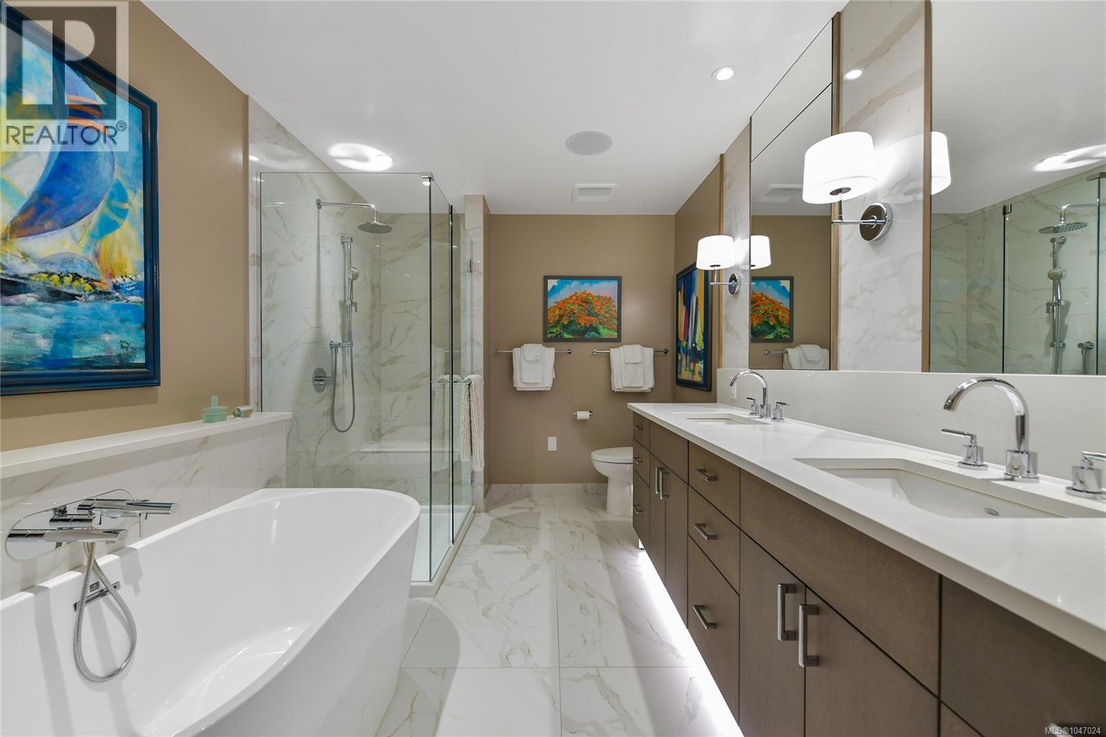506 5388 Hill Rise Terrace, Saanich