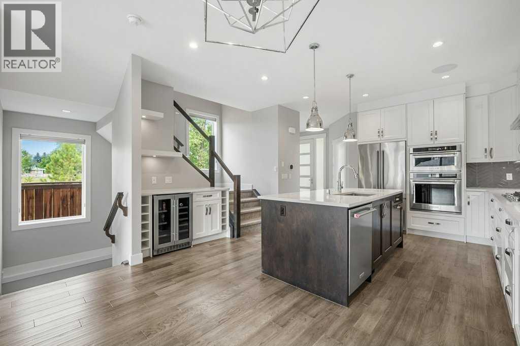637 14 Avenue Northeast - Photo 9