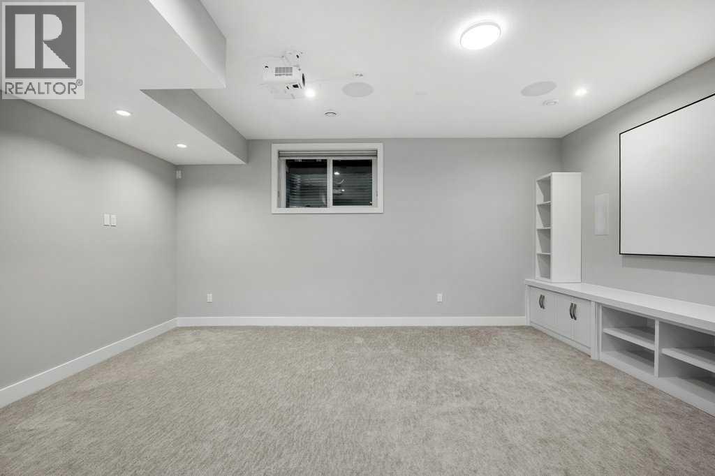 637 14 Avenue Northeast - Photo 33