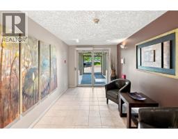 303 3700 Carey Rd, Saanich, BC V8Z4C2 Photo 21