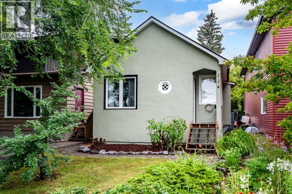 224 30 Avenue NE, Tuxedo Park, Calgary photo 1